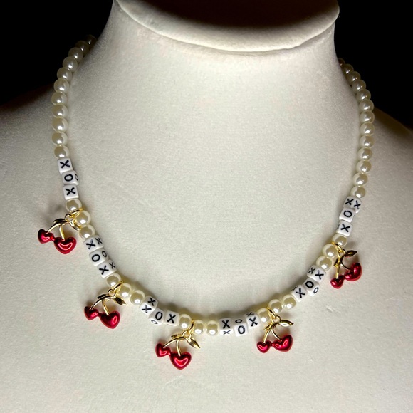 New Betsey Johnson RED HOT HEARTS CHERRY NECKLACE RED - Picture 6 of 11